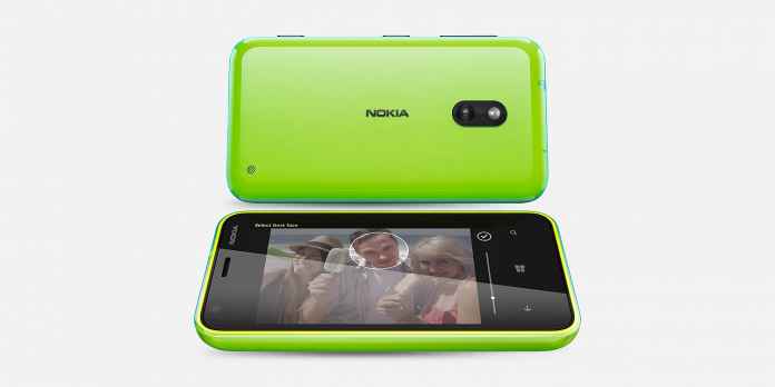 Nokia Lumia 620 Front and Back View