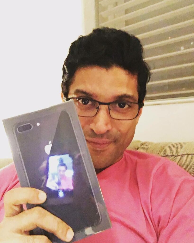 Bollywood Celebrities and Their Favorite Phones