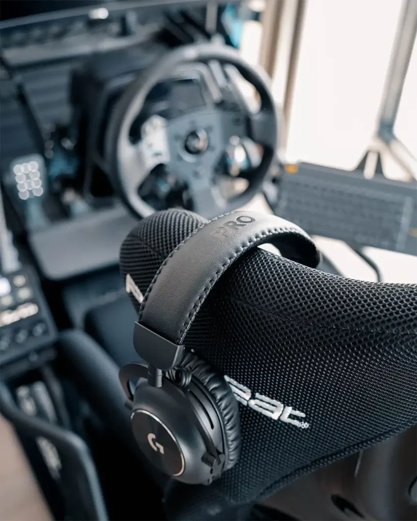 Logitech G PRO Gaming Headset - Reviews & Specifications 5 Logitech G PRO Gaming Headset 11