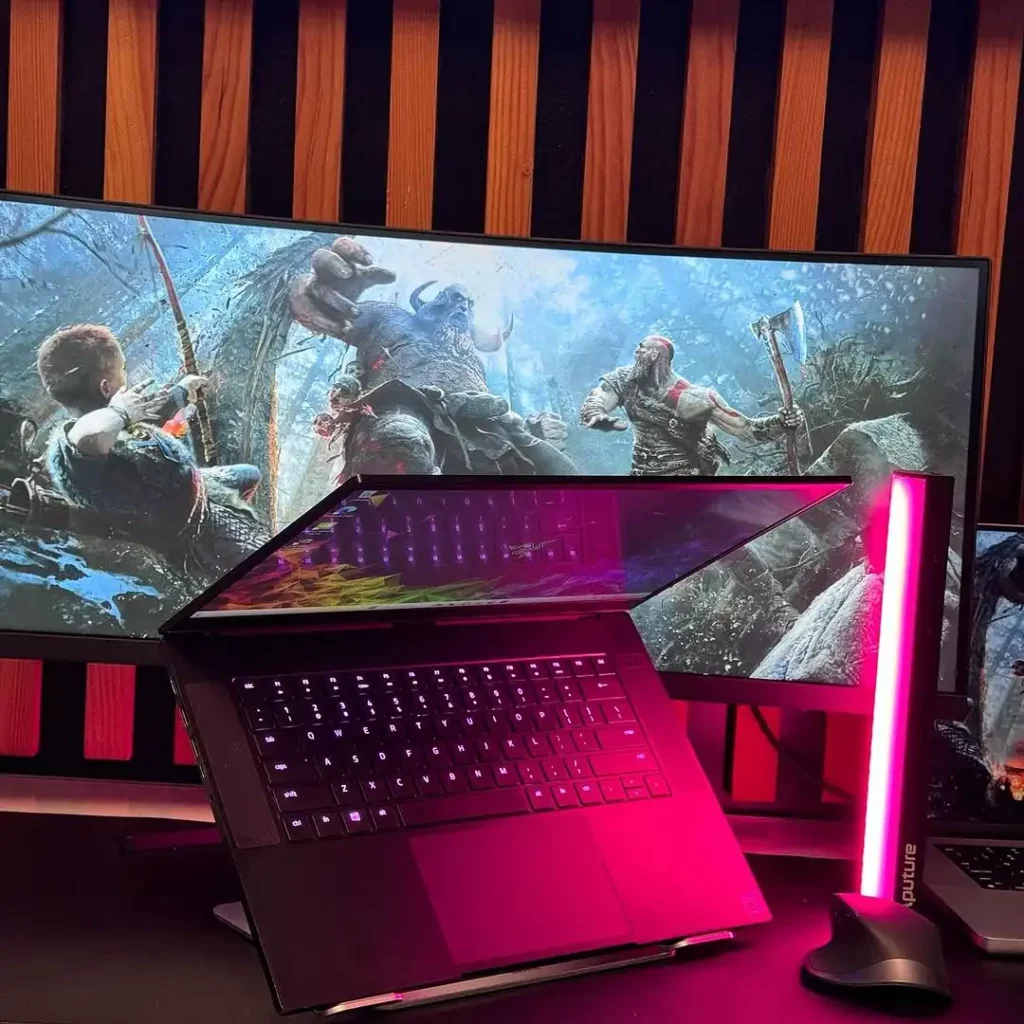 Razer Blade 14 2024 with Ryzen 9 and RTX 4000 Graphics 4 Razer-Blade-14