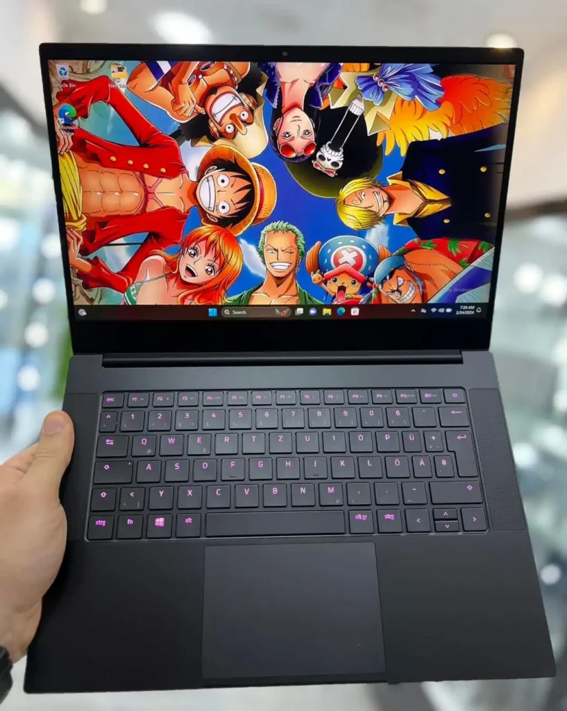 Razer Blade 14 2024 with Ryzen 9 and RTX 4000 Graphics 6 Razer-Blade-14