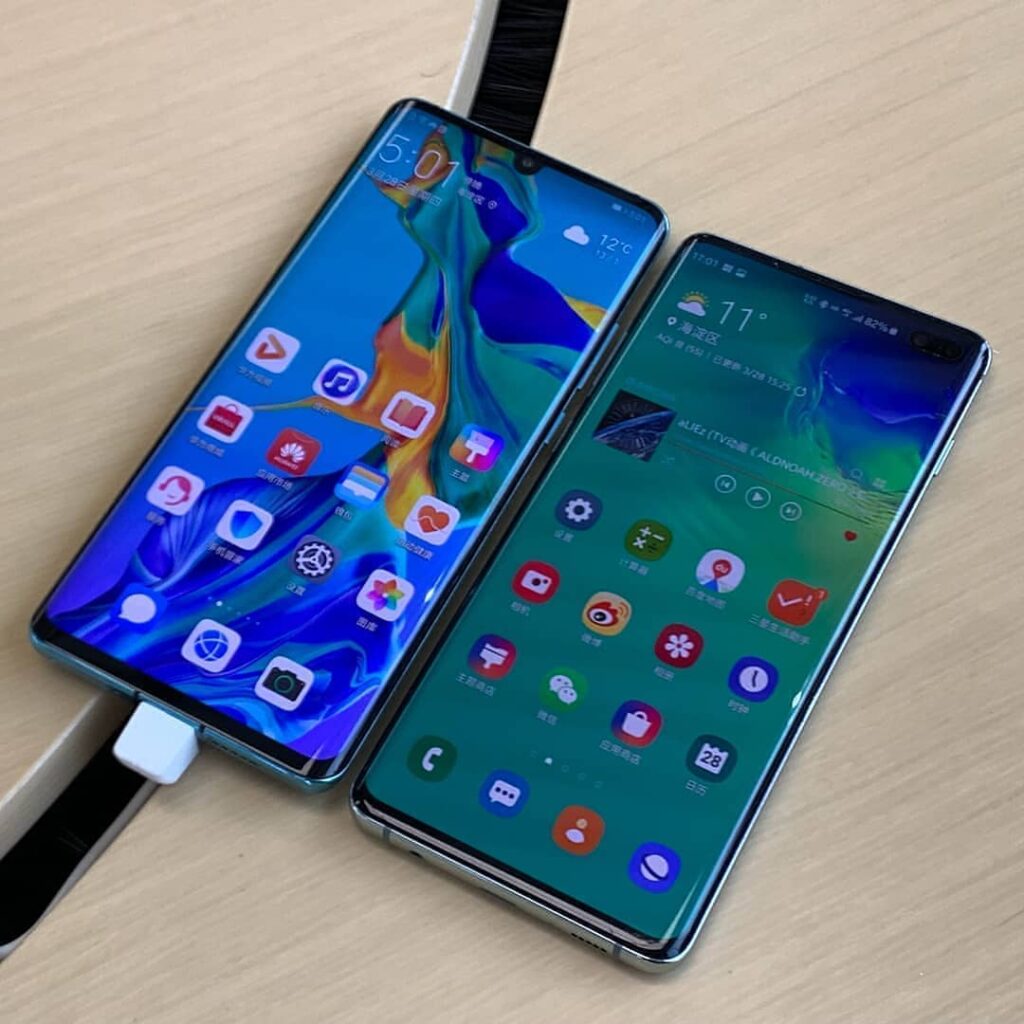 Samsung Galaxy S10 Review: Specs, Pros & Cons 3 Samsung-Galaxy-S10