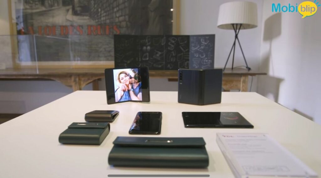 Rumored Honor Triple-Fold Phone Specs & Release Details 4 Honor-Triple-Fold
